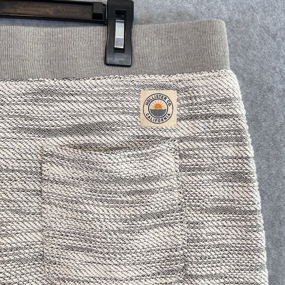 Hollister Beach Shorts Men Size XL Gray With Lining And Stretch - Picture 10 of 13